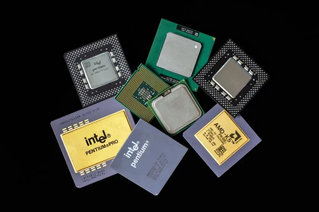 什么是服务器 CPU？解读中央处理器（CPU）技术 - LikaCloud云计算